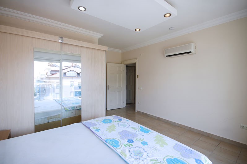 Spacious penthouse with an area of 250 m2 in the center of Alanya - Umbrella Group - Photo 21