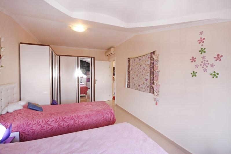 Spacious penthouse in Alanya area of 215 m2, 500 m from the sea, Oba - Umbrella Group - Photo 25