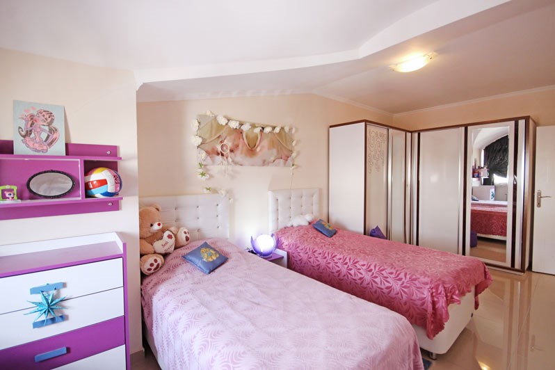 Spacious penthouse in Alanya area of 215 m2, 500 m from the sea, Oba - Umbrella Group - Photo 24