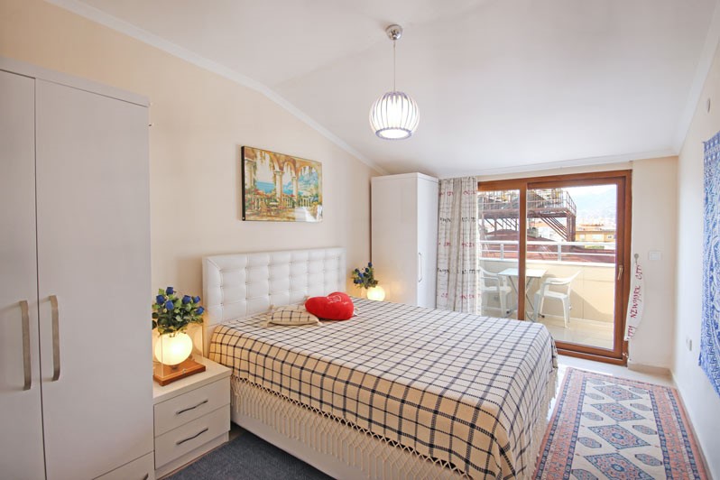 Spacious penthouse in Alanya area of 215 m2, 500 m from the sea, Oba - Umbrella Group - Photo 33