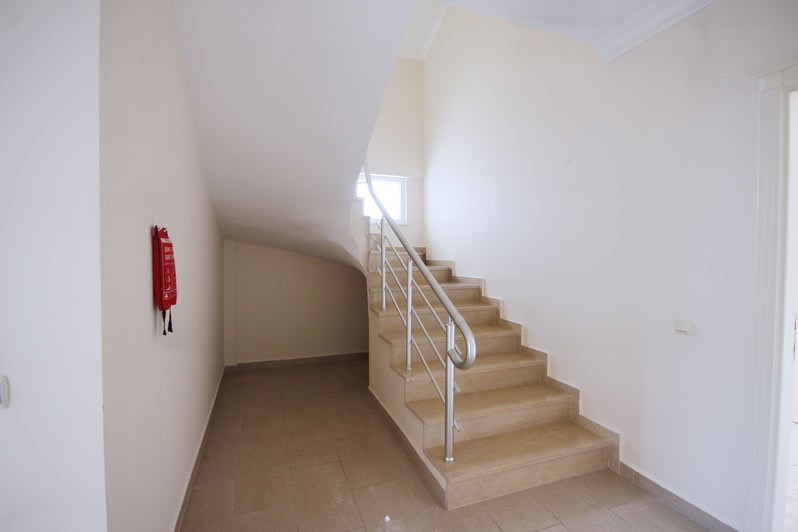 Spacious penthouse with an area of 250 m2 in the center of Alanya - Umbrella Group - Photo 25