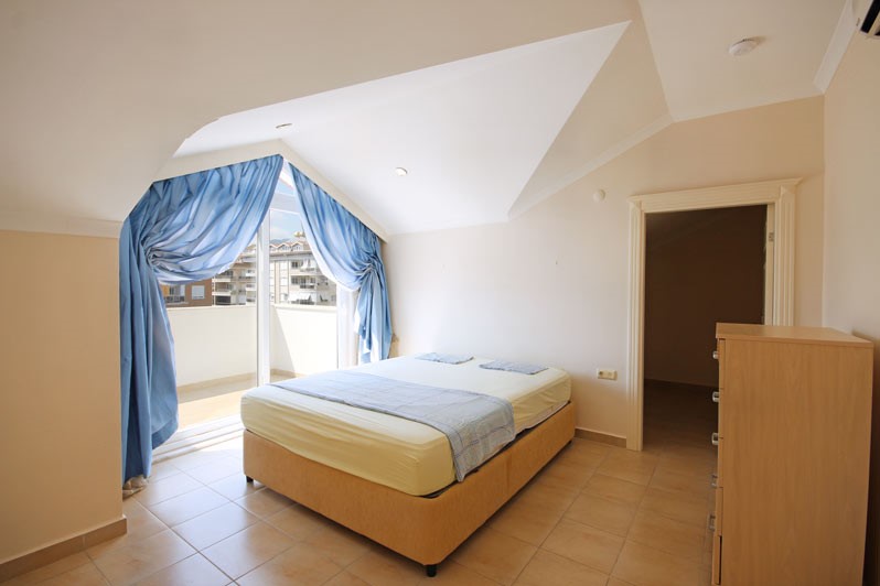 Spacious penthouse with an area of 250 m2 in the center of Alanya - Umbrella Group - Photo 35