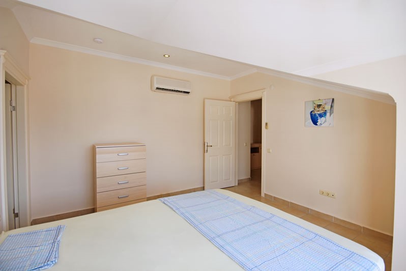 Spacious penthouse with an area of 250 m2 in the center of Alanya - Umbrella Group - Photo 37