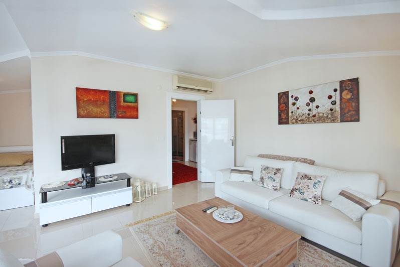 Spacious penthouse in Alanya area of 215 m2, 500 m from the sea, Oba - Umbrella Group - Photo 29