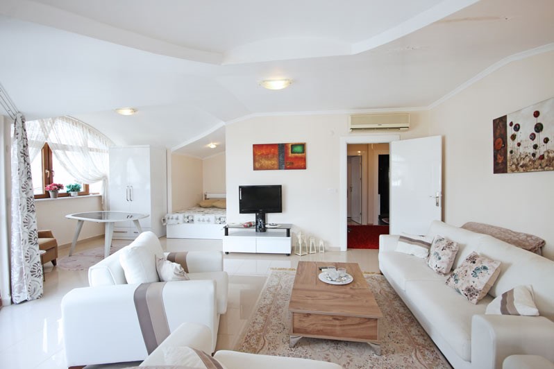 Spacious penthouse in Alanya area of 215 m2, 500 m from the sea, Oba - Umbrella Group - Photo 30