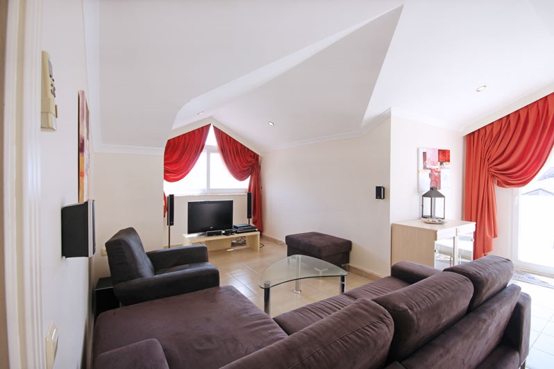 Spacious penthouse with an area of 250 m2 in the center of Alanya - Umbrella Group - Photo 26