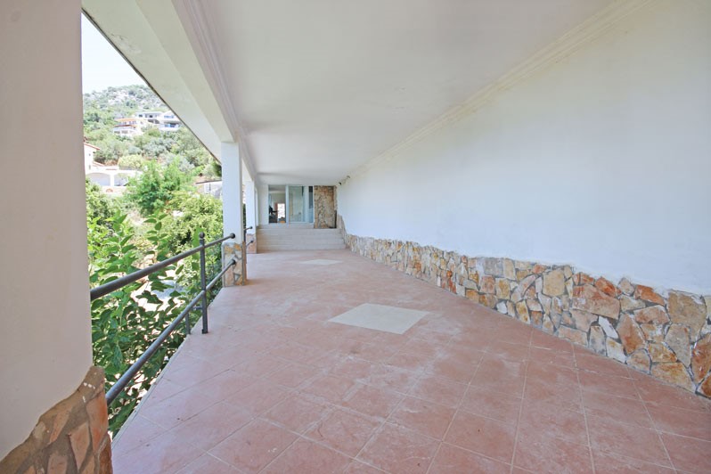 Spacious villa in Alanya with 7+3 apartments with sea and city views, Kestel - Umbrella Group - Photo 76