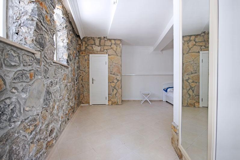 Spacious villa in Alanya with 7+3 apartments with sea and city views, Kestel - Umbrella Group - Photo 70