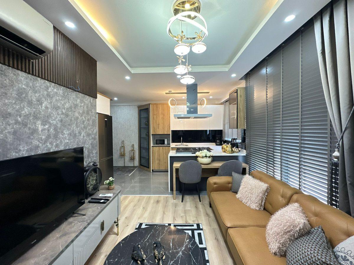 U5279 - Photo 2