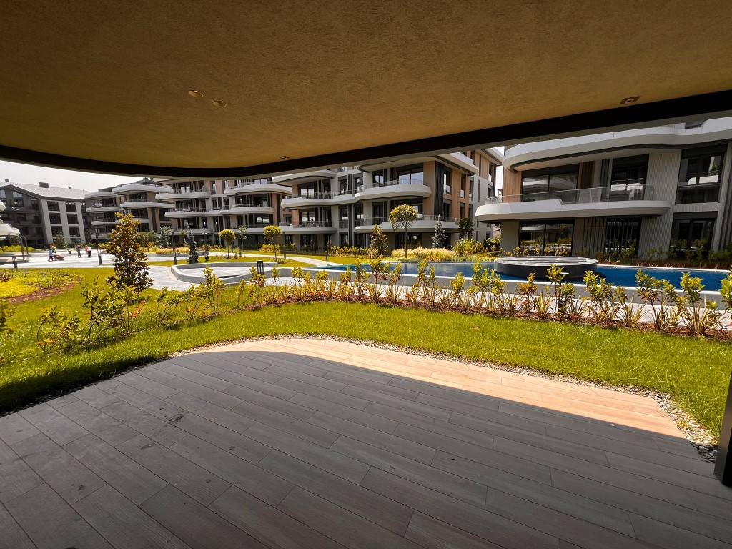 Modern project with decorative lake in Istanbul - Umbrella Group - Photo 24