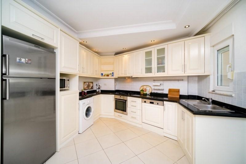 Spacious four bedroom apartment in the Cleopatra area - Umbrella Group - Photo 6