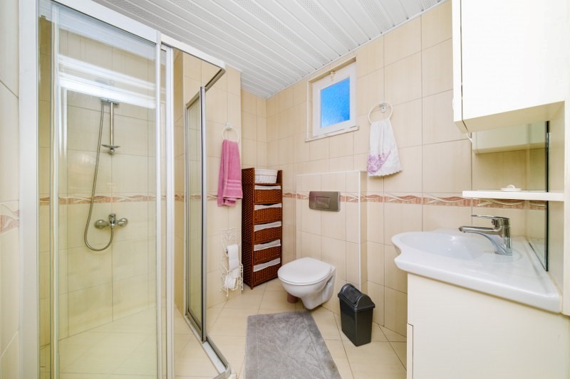 Spacious two bedroom apartment on the 1st floor (Jicjilli) - Umbrella Group - Photo 11