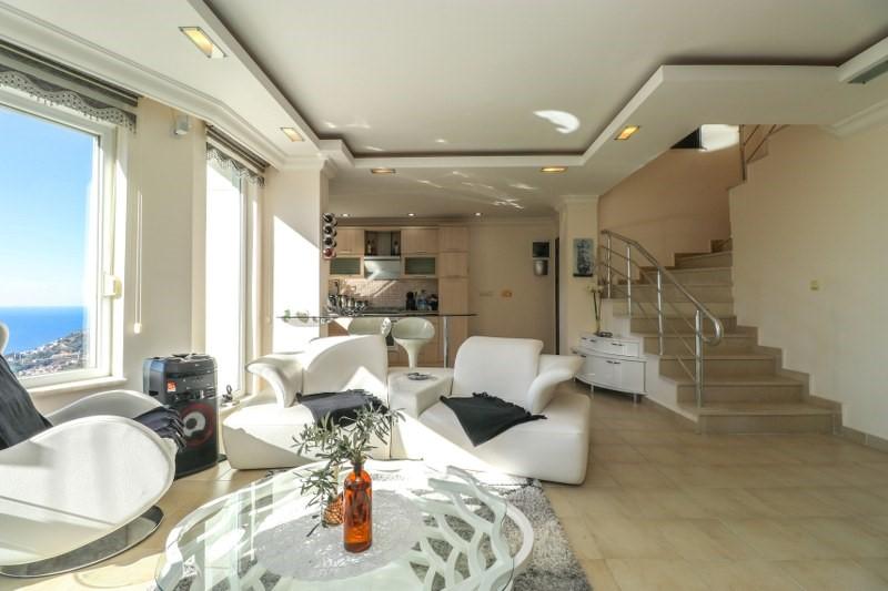 Spacious duplex with beautiful sea views - Umbrella Group - Photo 3