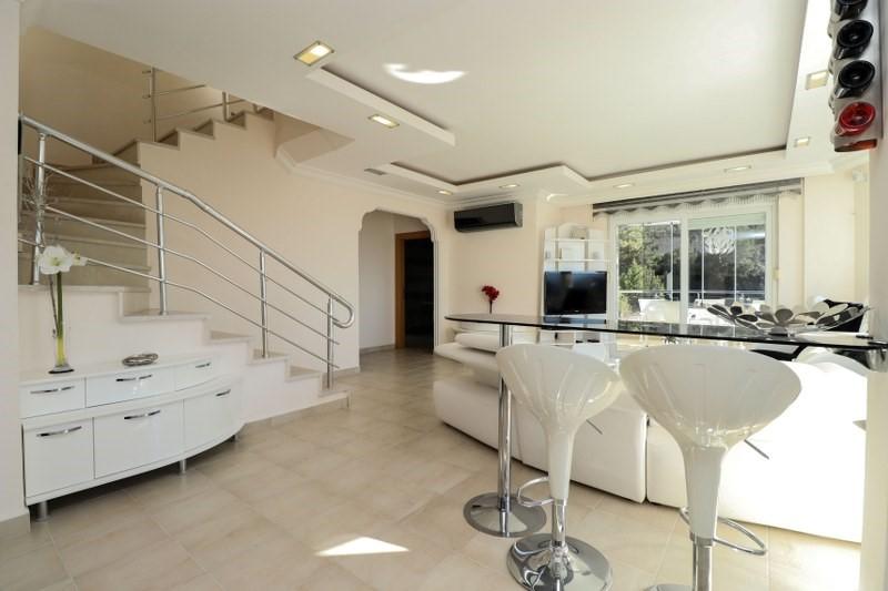 Spacious duplex with beautiful sea views - Umbrella Group - Photo 6