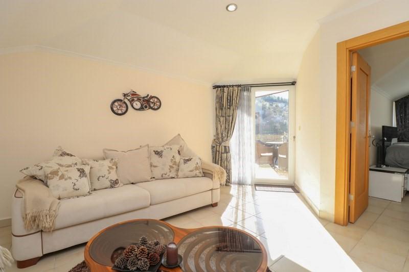 Spacious duplex with beautiful sea views - Umbrella Group - Photo 16