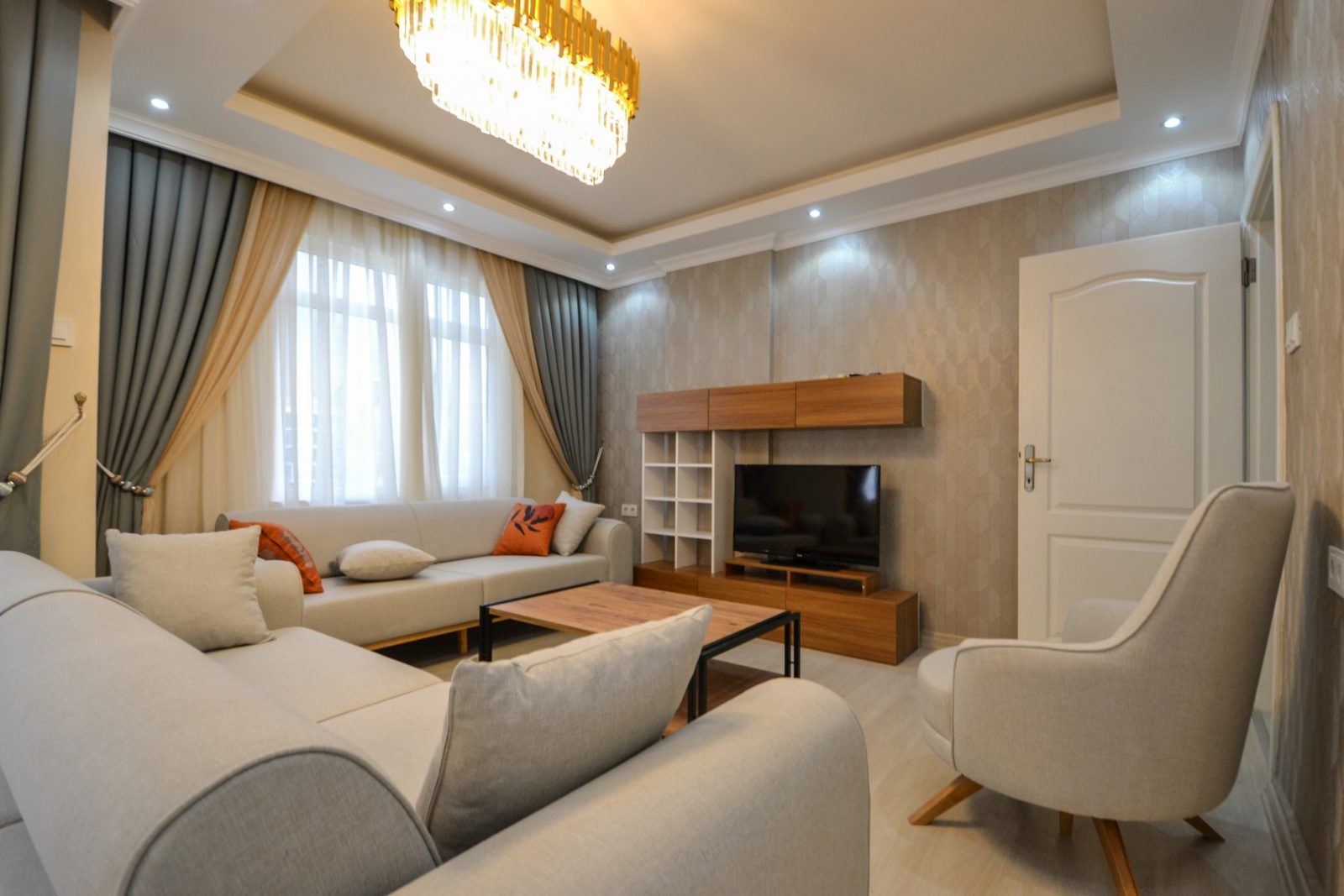 Furnished two bedroom apartment on the first waterfront, Kestel - Umbrella Group - Photo 2