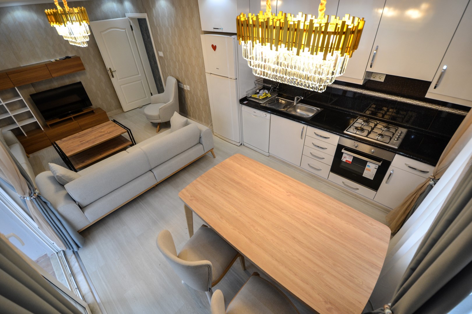 Furnished two bedroom apartment on the first waterfront, Kestel - Umbrella Group - Photo 3