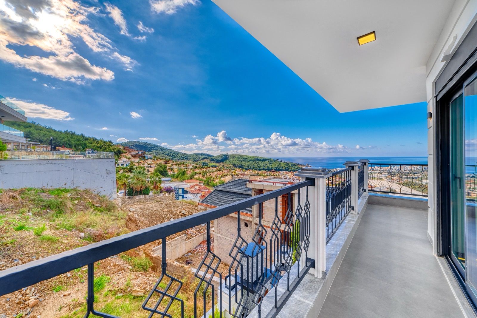 Private villa in modern style with infrastructure in the area of Kargyjak - Umbrella Group - Photo 41