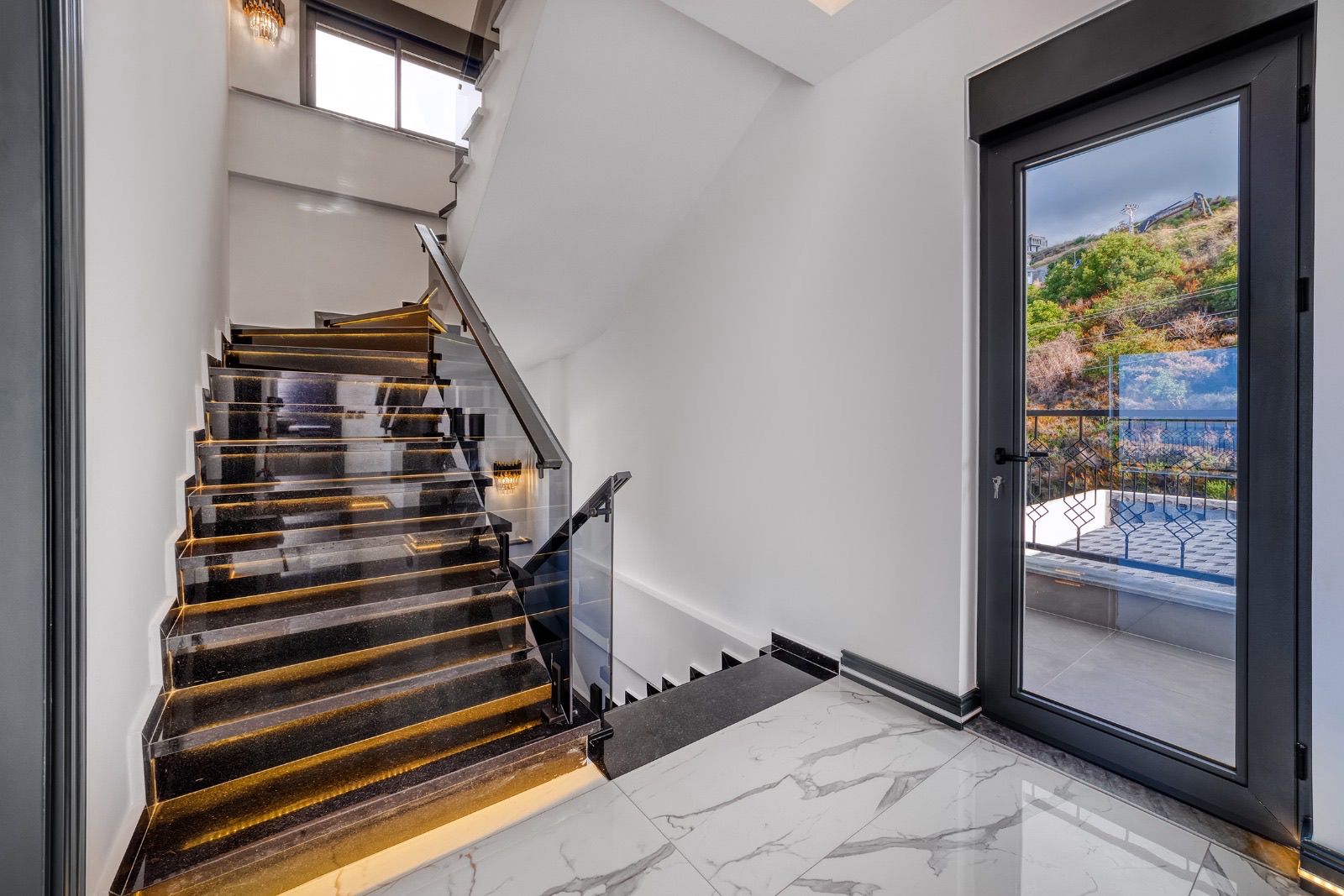Private villa in modern style with infrastructure in the area of Kargyjak - Umbrella Group - Photo 47
