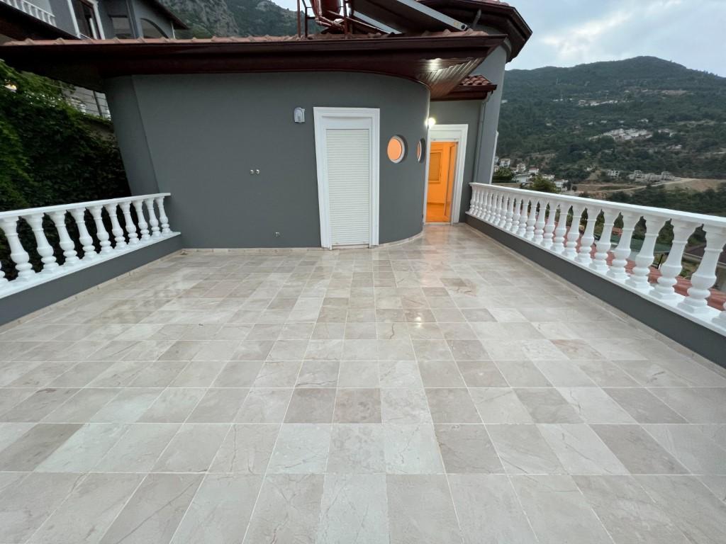 Cozy villa (3+1) on the hill, with a beautiful view of the sea and the city - Umbrella Group - Photo 23
