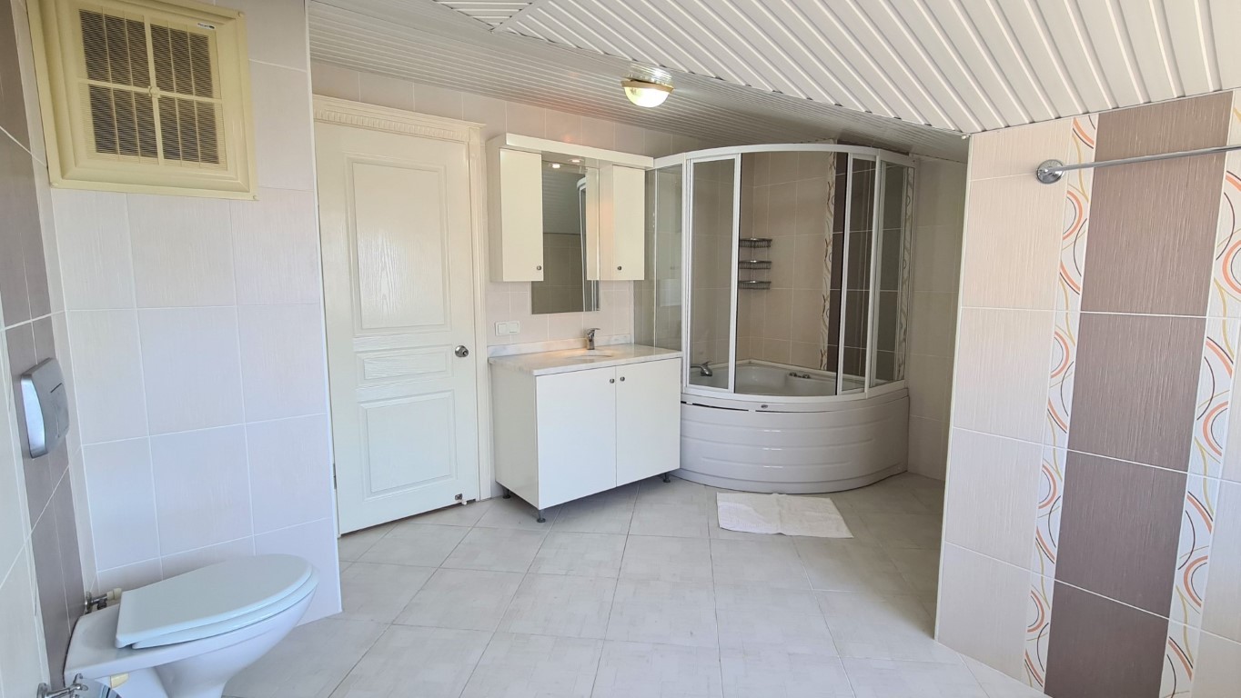 Furnished penthouse (4+1) with terrace,  Center - Umbrella Group - Photo 16