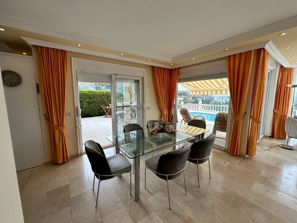 Detached villa with private pool in Kargyjak area - Umbrella Group - Photo 13