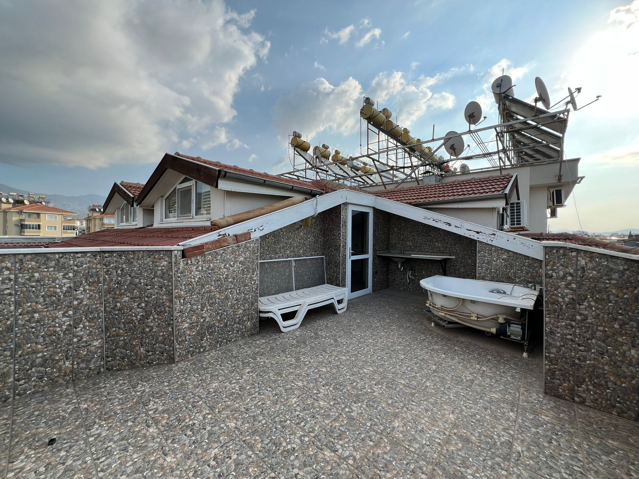 Spacious duplex area of 200 m2, 300 m from the sea in the area of Oba - Umbrella Group - Photo 29