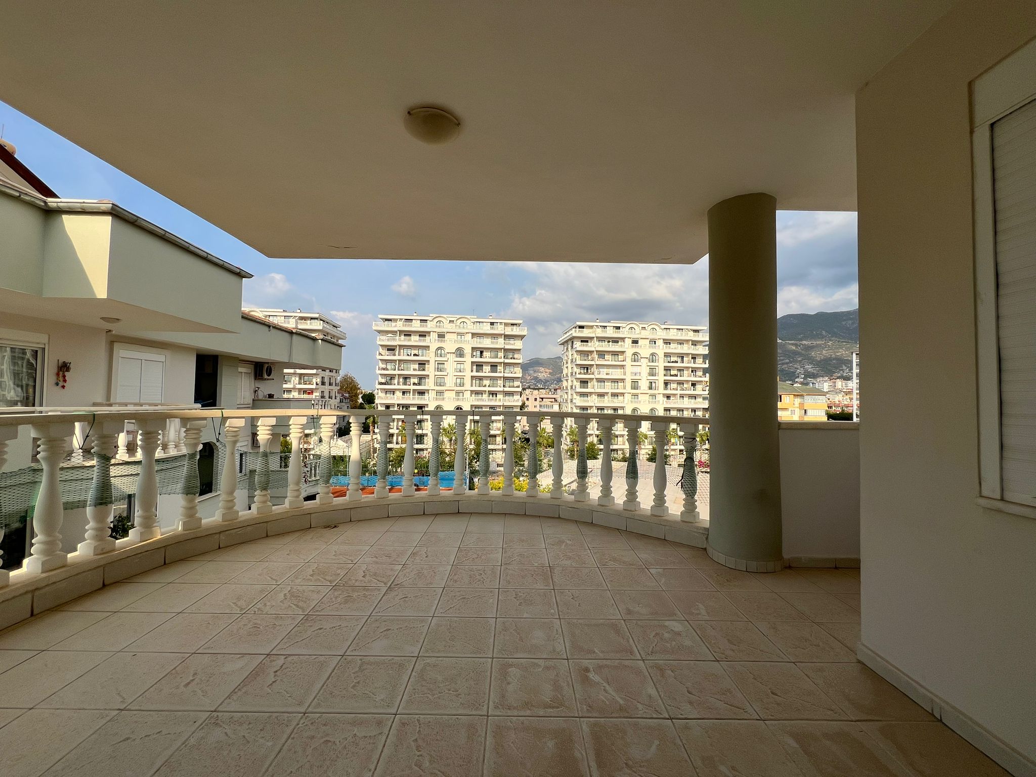 Spacious duplex area of 200 m2, 300 m from the sea in the area of Oba - Umbrella Group - Photo 24