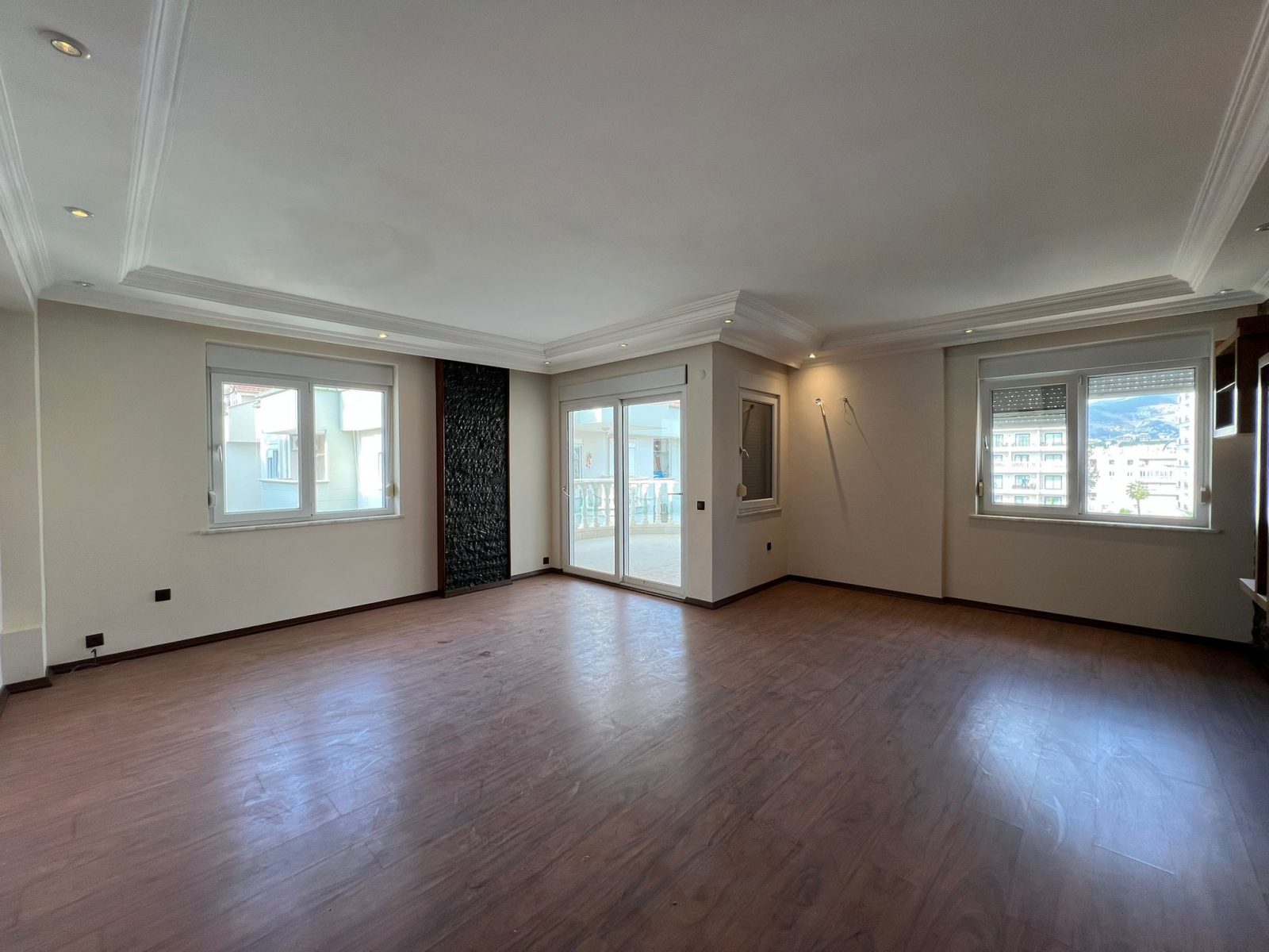 Spacious duplex area of 200 m2, 300 m from the sea in the area of Oba - Umbrella Group - Photo 20