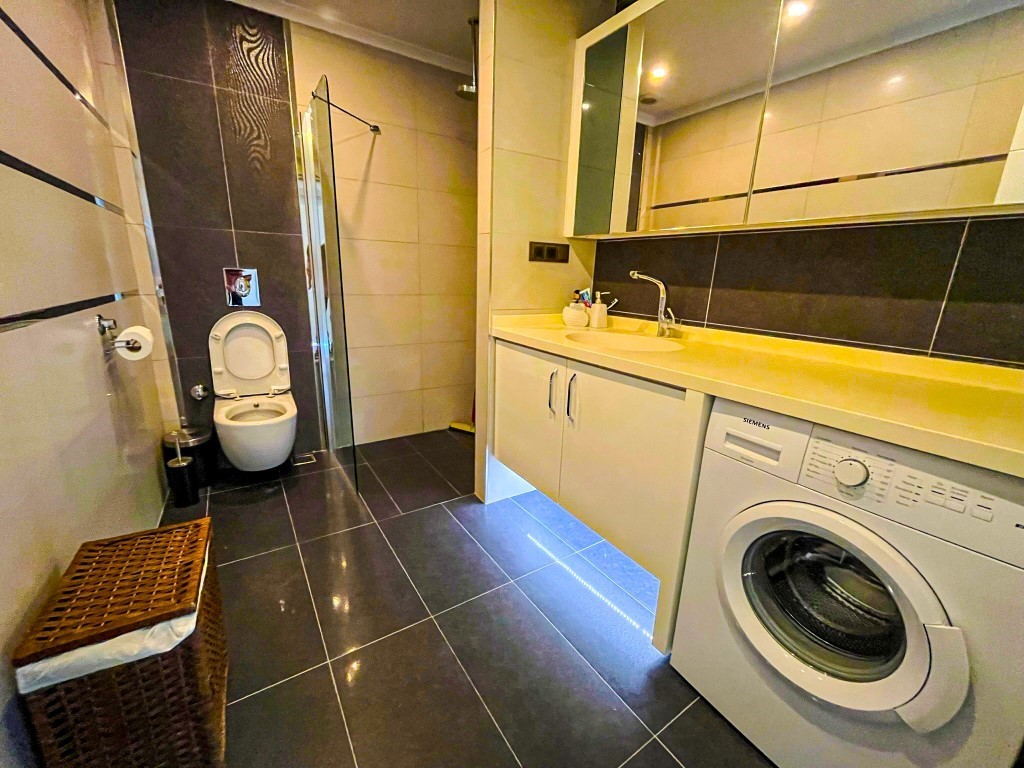 Spacious 3+1 apartment on the 1st floor, Both - Umbrella Group - Photo 8