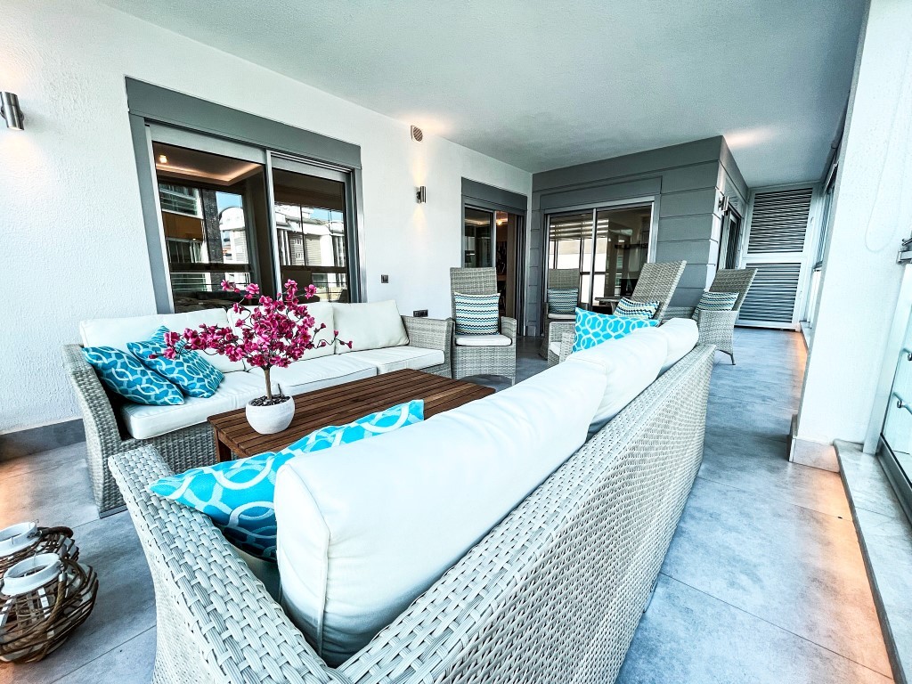 Two bedroom apartment of 130 m2 with large balcony (Both) - Umbrella Group - Photo 10