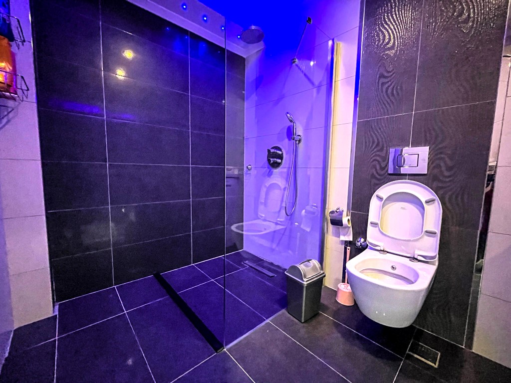 Two bedroom apartment of 130 m2 with large balcony (Both) - Umbrella Group - Photo 12