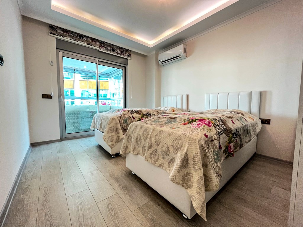 Two bedroom apartment of 130 m2 with large balcony (Both) - Umbrella Group - Photo 16