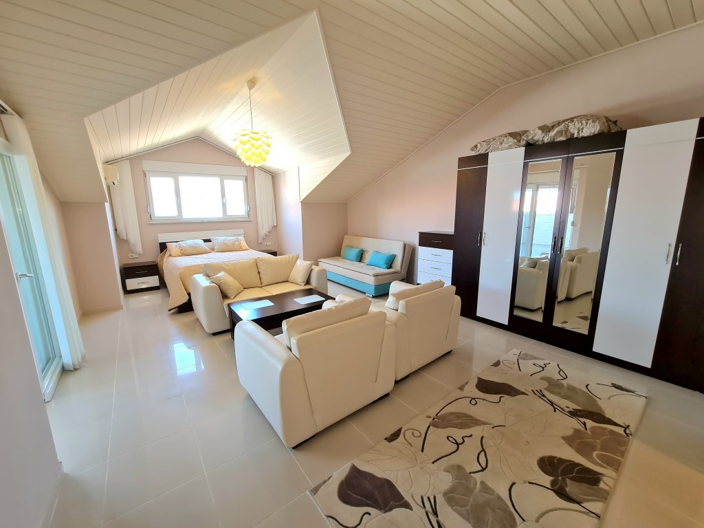 Spacious 350 m2 duplex with terrace - Umbrella Group - Photo 14