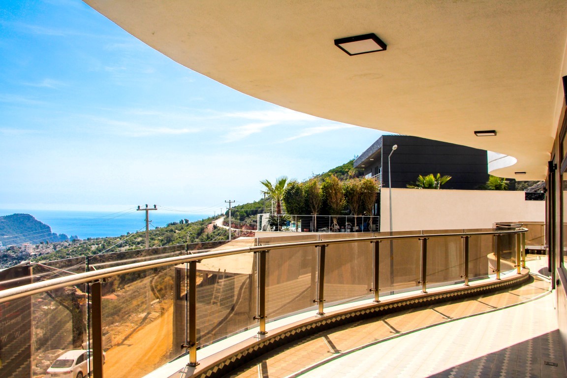 Detached mountain villa overlooking the sea and the city, in the area of Tepe - Umbrella Group - Photo 33