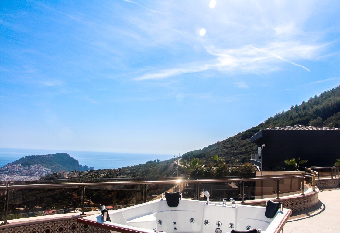 Detached mountain villa overlooking the sea and the city, in the area of Tepe - Umbrella Group - Photo 42