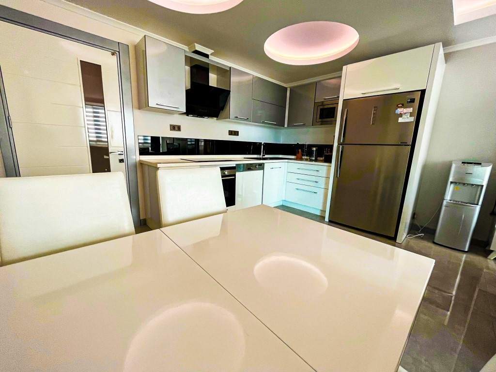 Spacious 3+1 apartment on the 1st floor, Both - Umbrella Group - Photo 5