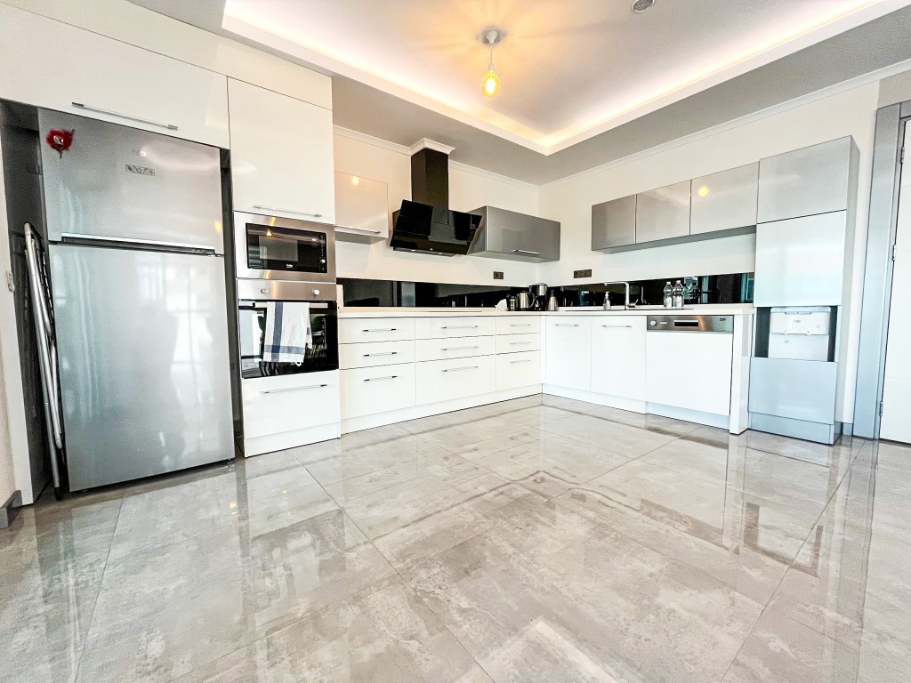 Two bedroom apartment of 130 m2 with large balcony (Both) - Umbrella Group - Photo 6