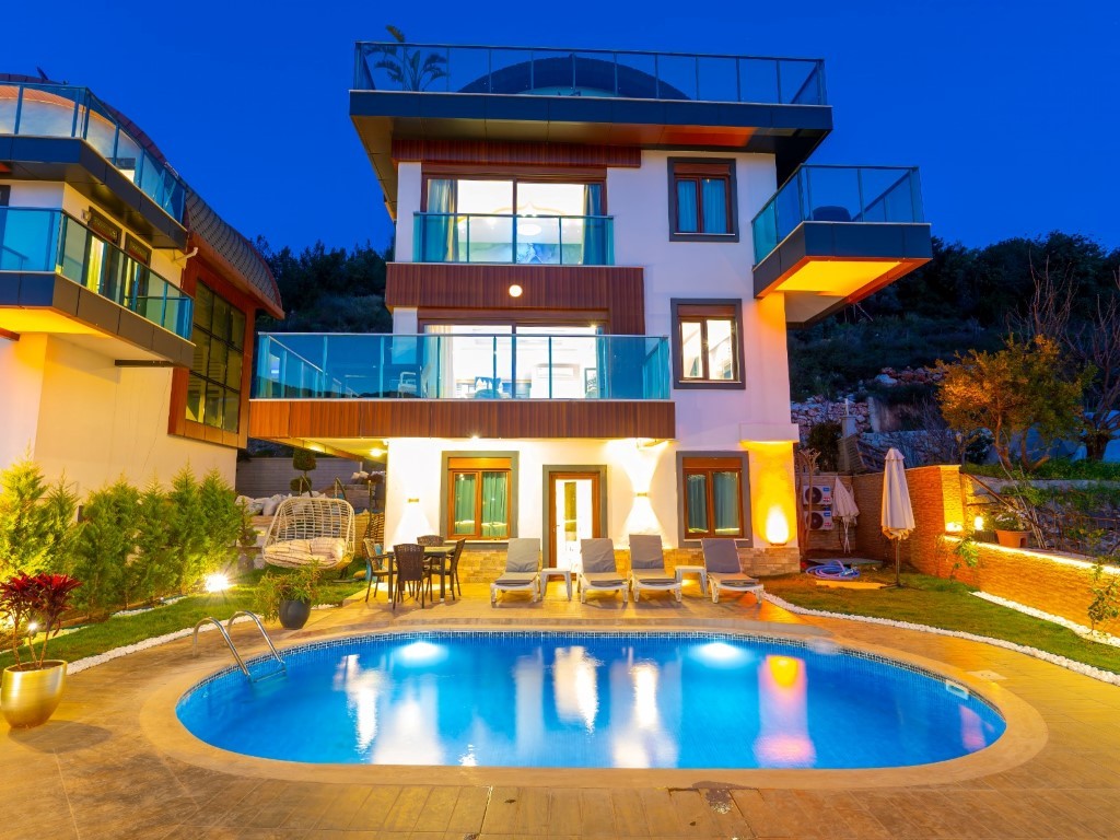 Detached villa with 5+1 apartment with sea and city views, Tepe - Umbrella Group
