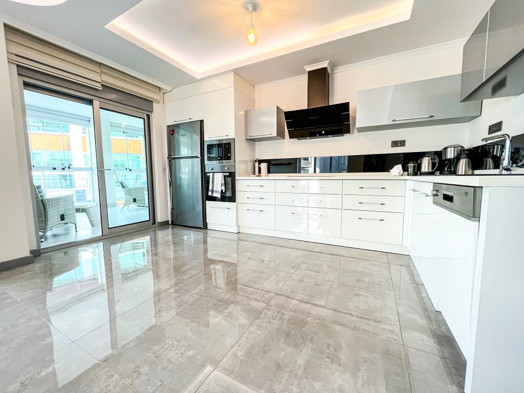 Two bedroom apartment of 130 m2 with large balcony (Both) - Umbrella Group - Photo 7