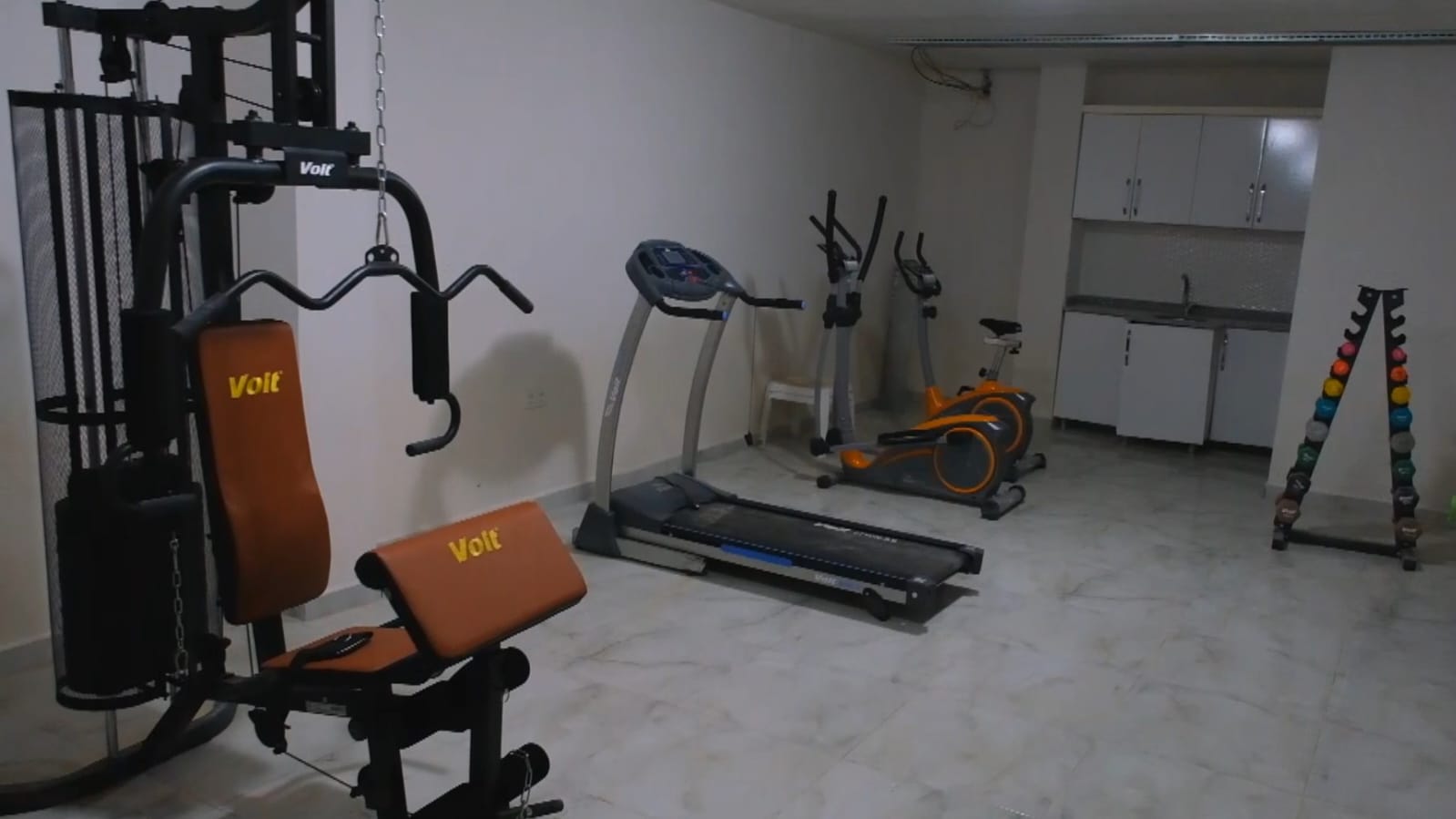2+1 apartment in Mahmutlar district - Umbrella Group - Photo 6