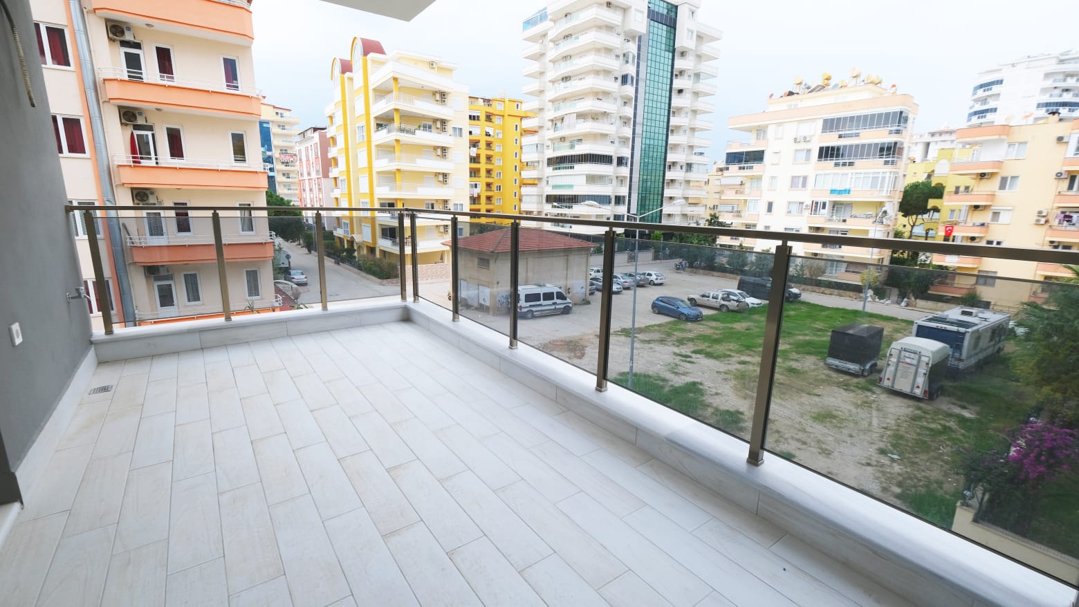 2+1 apartment in Mahmutlar district - Umbrella Group - Photo 9