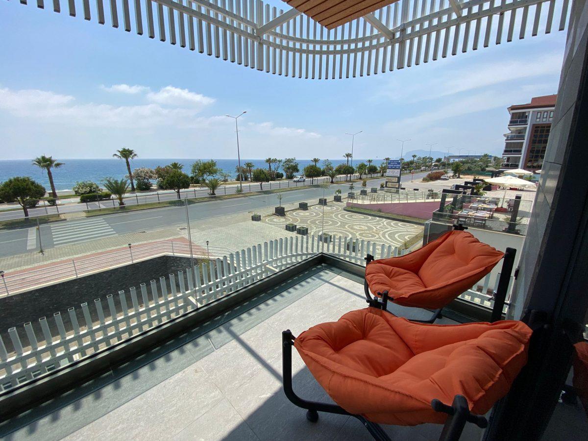 Two-room apartment 55 m2 on the first line of the sea with sea view - Umbrella Group