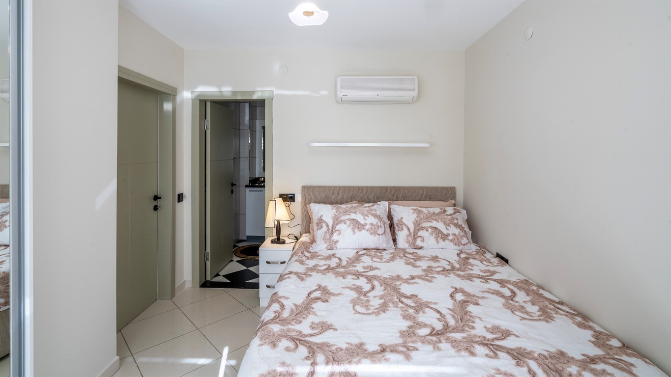 Spacious duplex (4+1) 50 m from the beach, Alanya - Umbrella Group - Photo 12