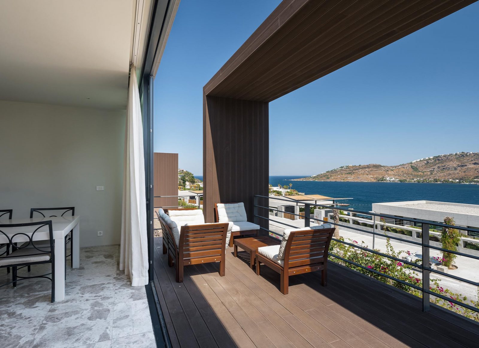 U6063 - Photo 10