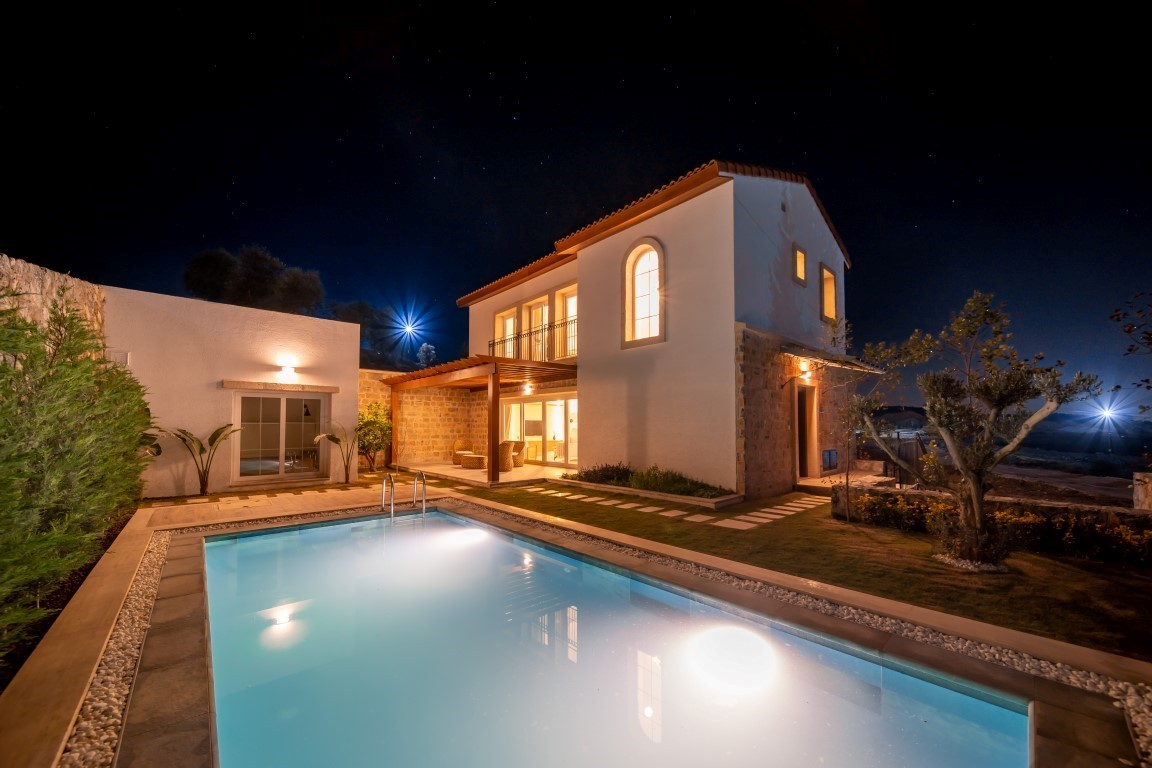 Luxury villas in Bodrum - a combination of traditional style and modern facilities on 42.800 m 2 - Umbrella Group - Photo 4