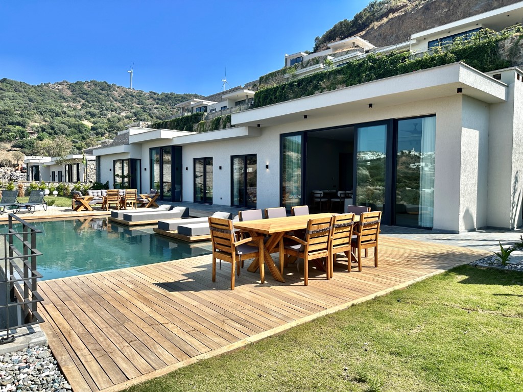 Residential complex of villas on the east coast, overlooking the Aegean sea - Umbrella Group