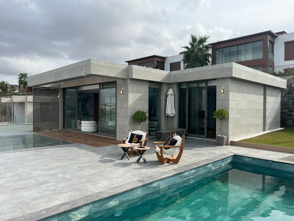 Premium complex of villas, located on the coast of the city of Bodrum - Umbrella Group
