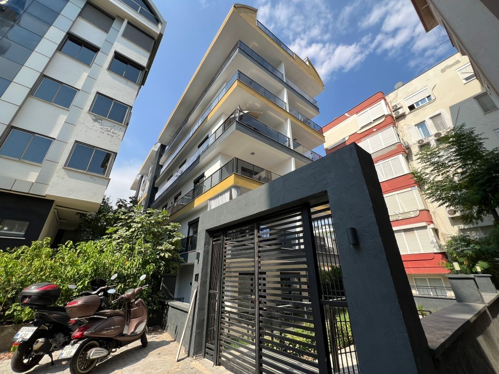 Bright four-room apartment 100 m from the sea, center - Umbrella Group - Photo 19