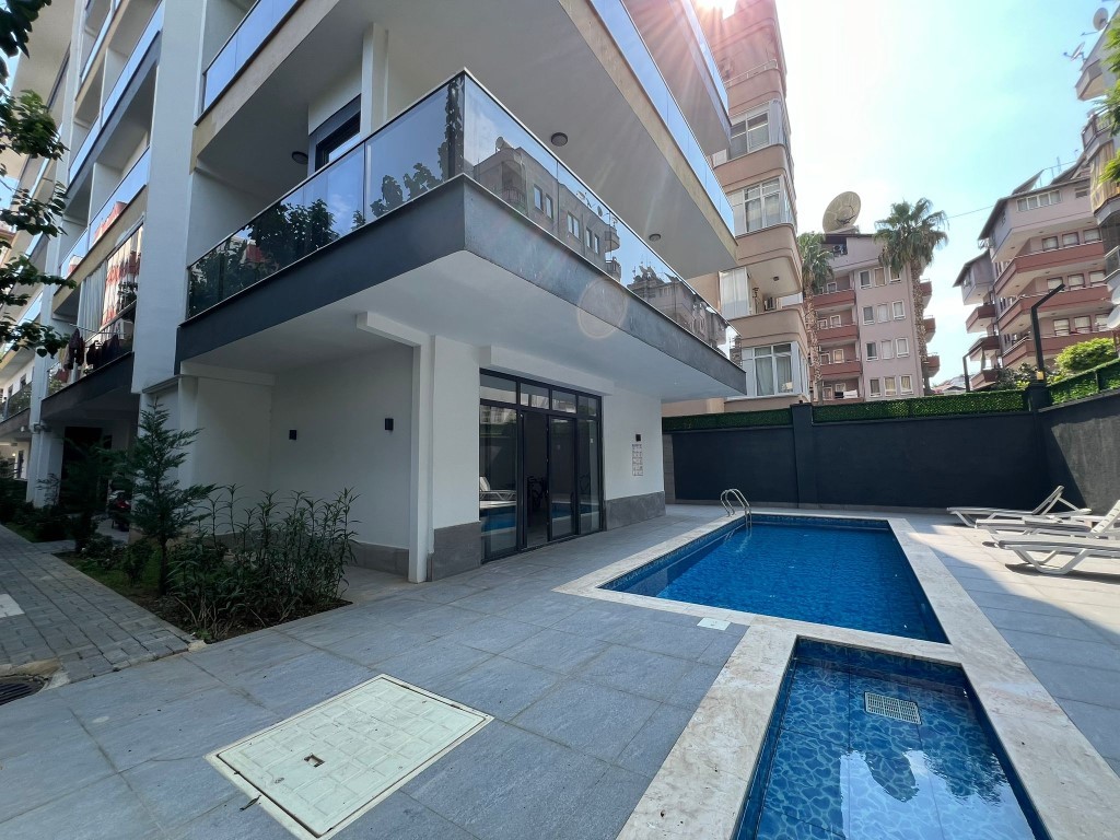 Bright four-room apartment 100 m from the sea, center - Umbrella Group - Photo 15